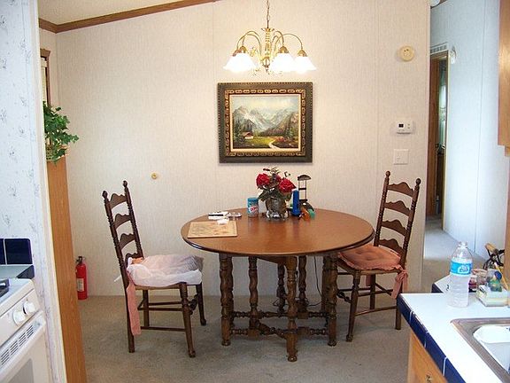 5th image of 240 Meadowlark Ln #A