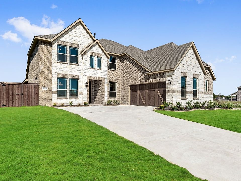1st image of 3714 Oakcrest Dr