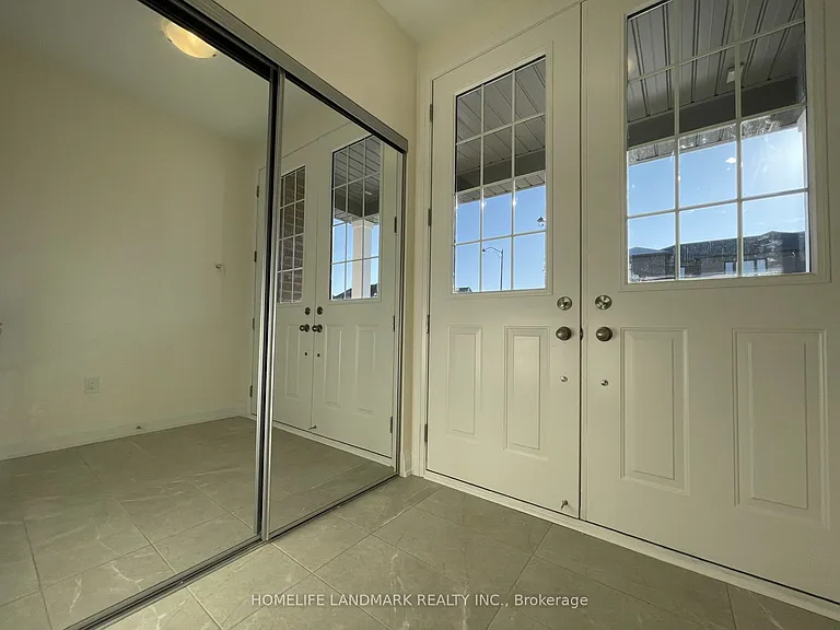 38 Daisy St — Photo 3