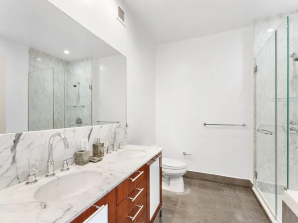 100 Jay Street image 5 of 9