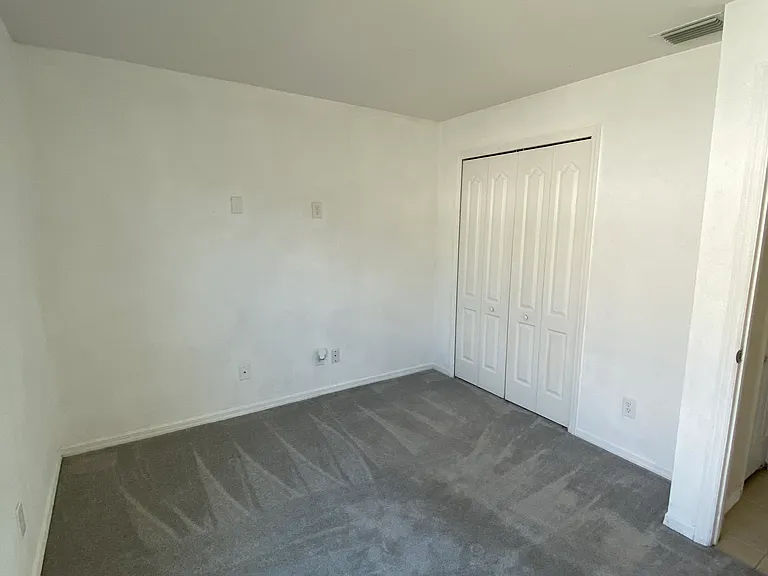 3918 SW 17th Ave — Photo 16