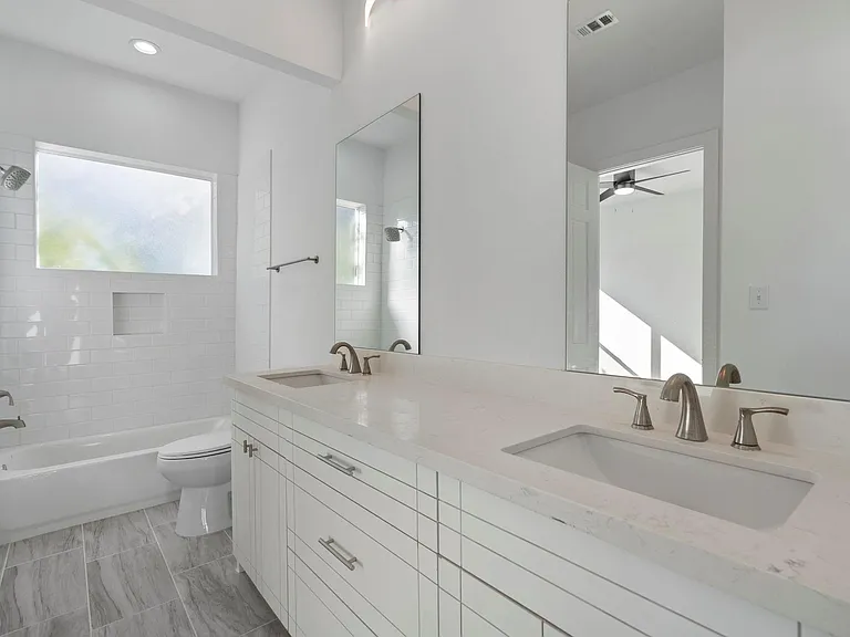 2022 Thonig Rd #A — Photo 11