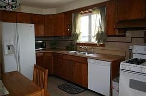 4th image of 114 Laurentian Dr