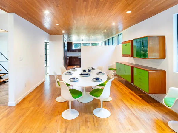 712 Ladd Road image 9 of 32