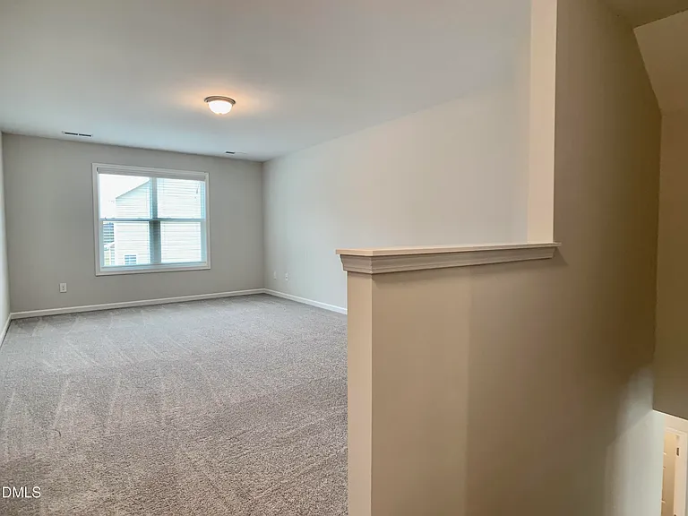130 Henhouse Ct — Photo 17