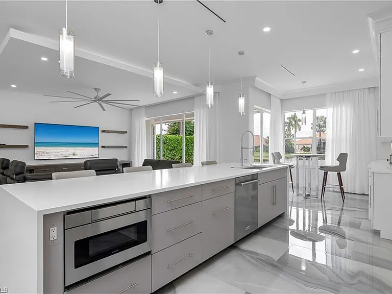 8967 Lely Island Cir — Photo 18