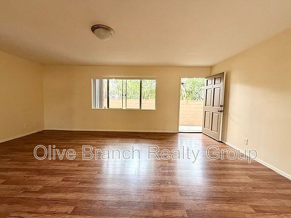 4th image of 908 S Gladys Ave #B