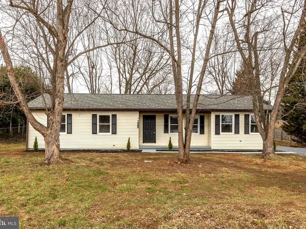 125 Wythe Ave, Stephens City, VA 22655