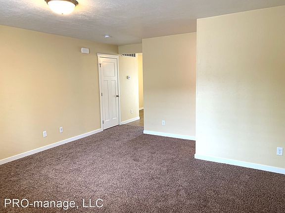 3rd image of 2149 12th St #2149