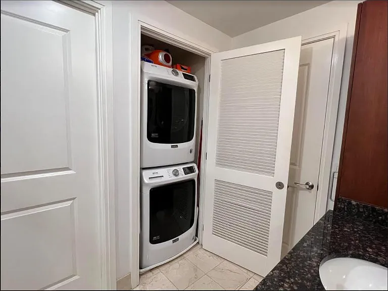 8220 Crestwood Heights Dr #1402 — Photo 14