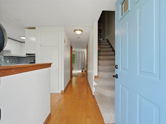 3rd image of 441 Twin Lakes Dr #441