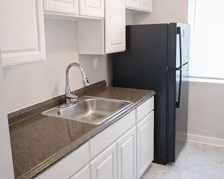 6 Galveston St SW #303 — Photo 2