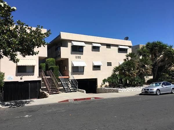1st image of 1032 N Genesee Ave APT 4