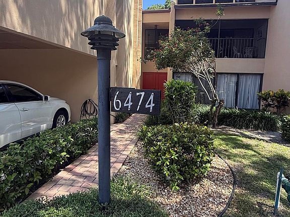 3rd image of 6474 Pumpkin Seed Cir APT 206
