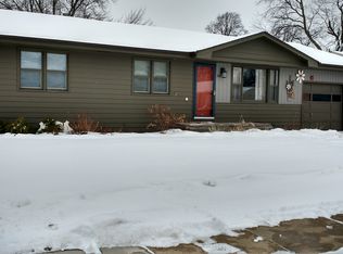 1413 E 20th St, Fremont, NE 68025