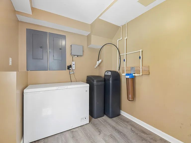 713 Mimosa Cove Rd — Photo 14