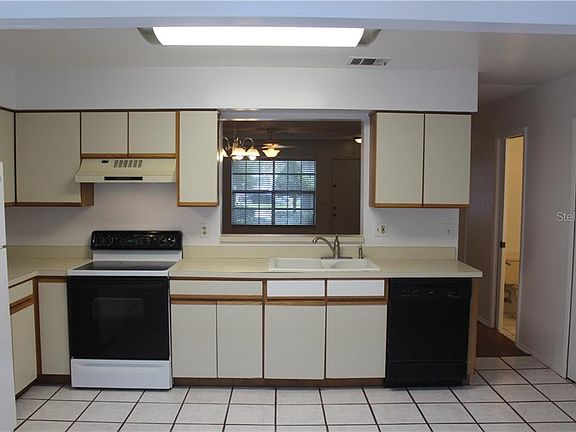 2nd image of 2956 Lowell Ct