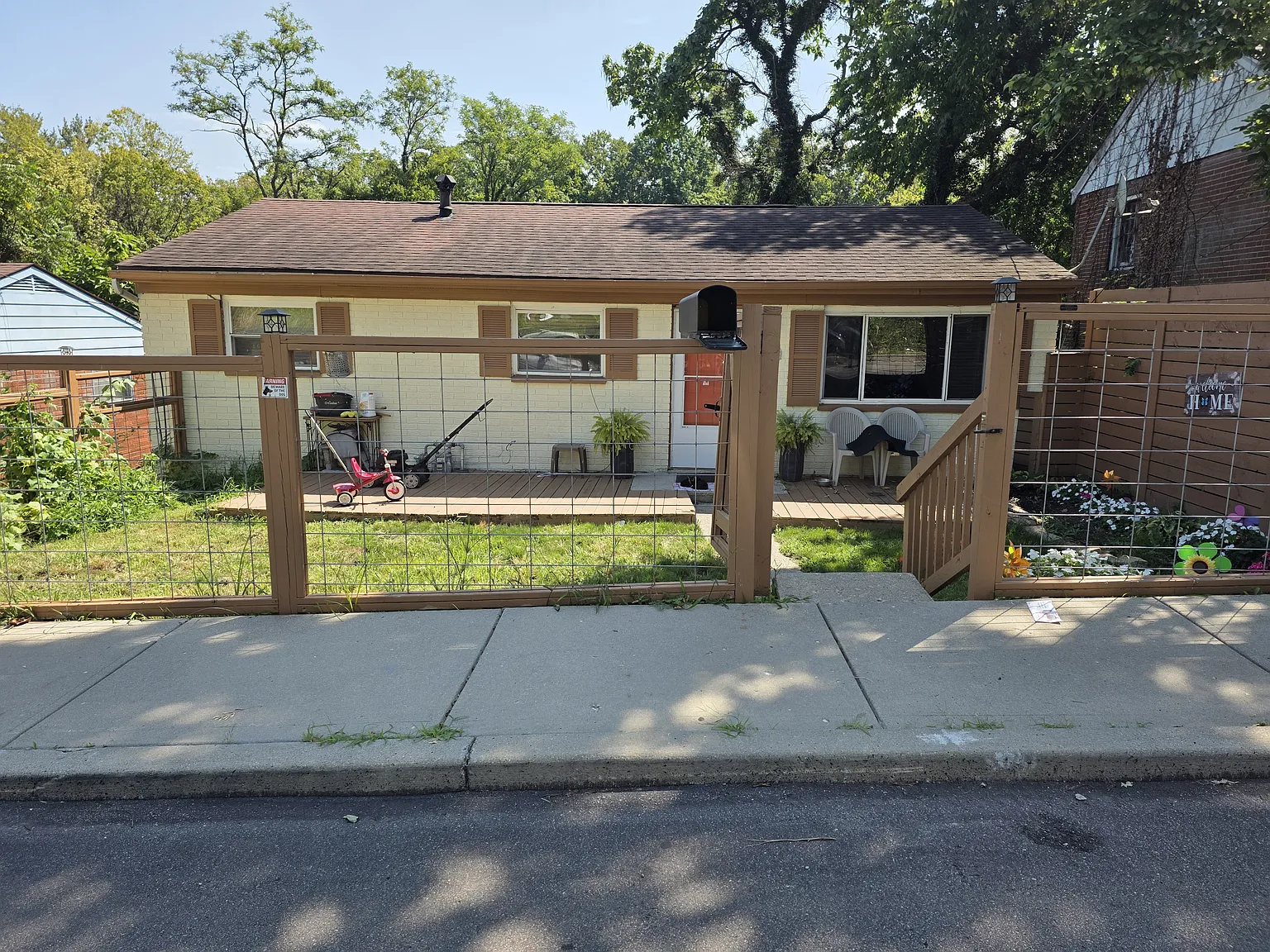 3 bed, 1224 sqft, $1,800 — Photo 1