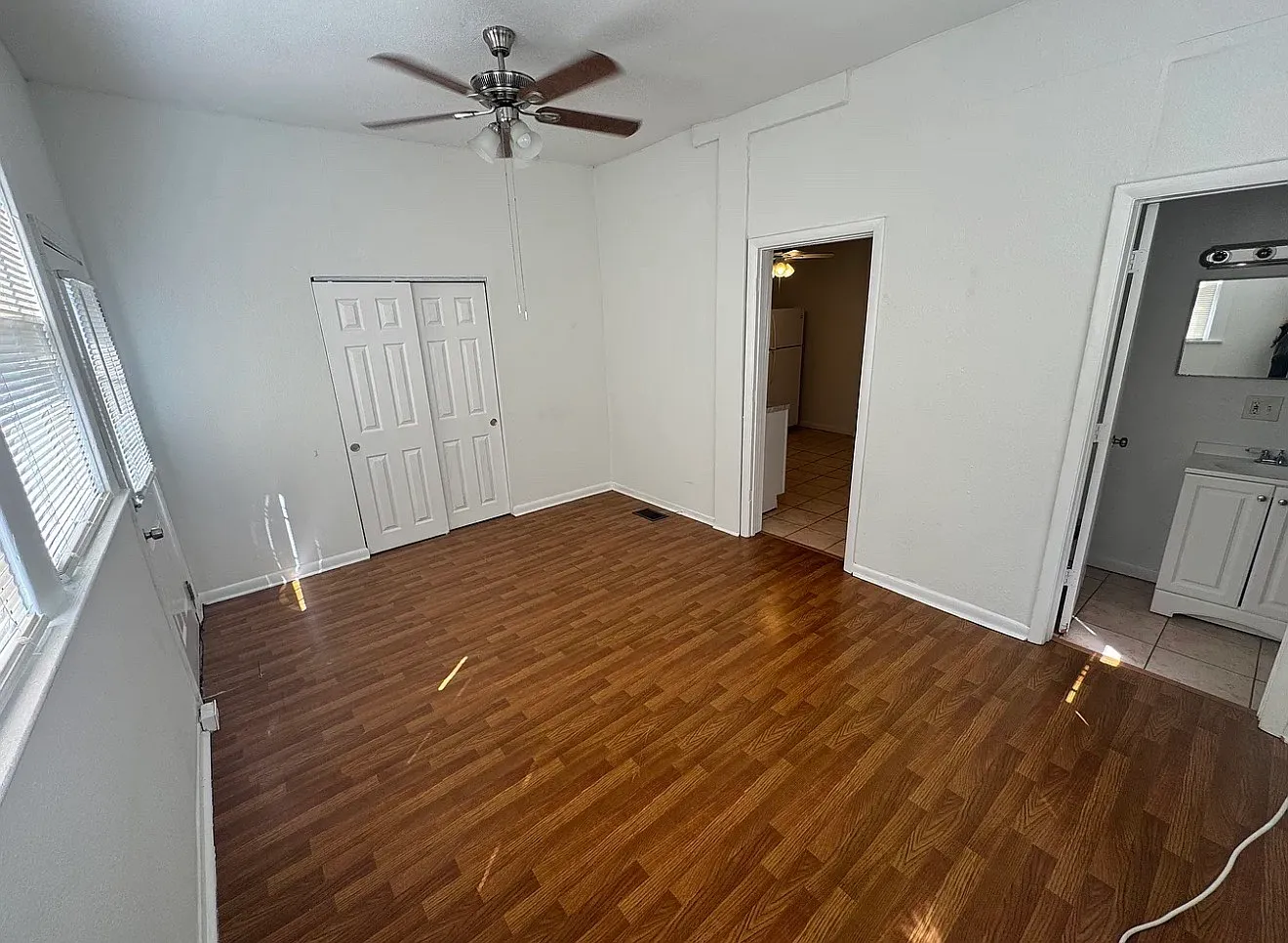 Studio, 600 sqft, $1,295 — Photo 3
