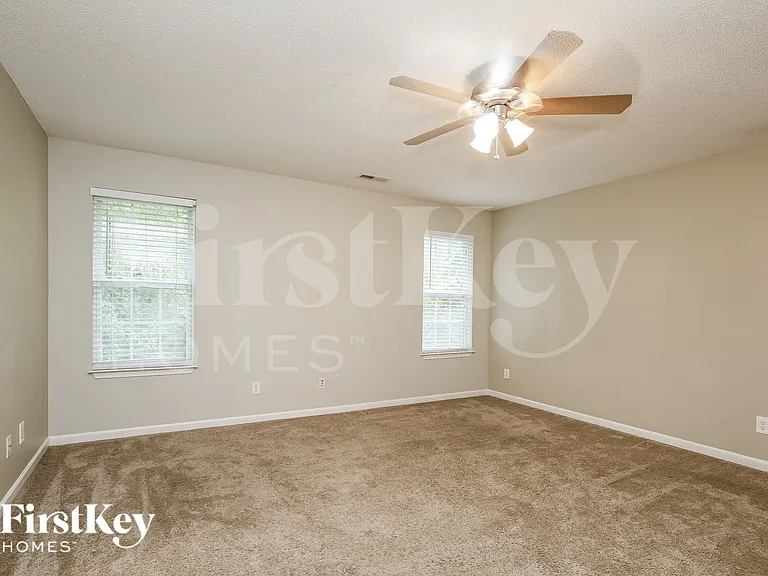 4708 Mallard Creek Dr — Photo 9