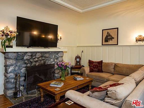 4th image of 2245 Beverly Glen Pl