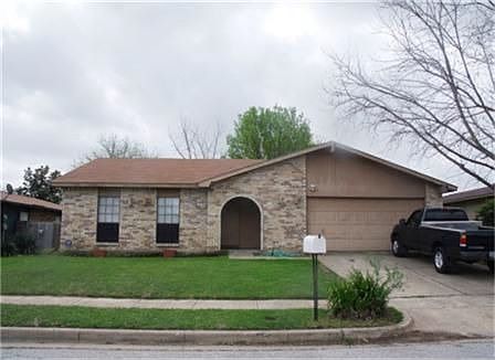 1st image of 4104 Staghorn Cir S