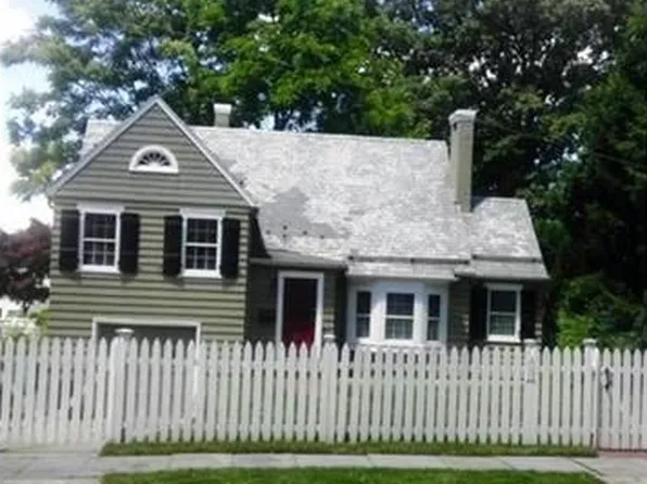 300-302 E 35th St, Paterson, NJ 07504