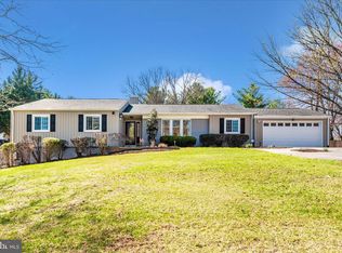 2726 Loch Haven Dr, Ijamsville, MD 21754