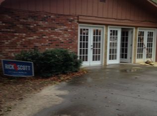 672 Creek View Cir, Nahunta, GA 31553