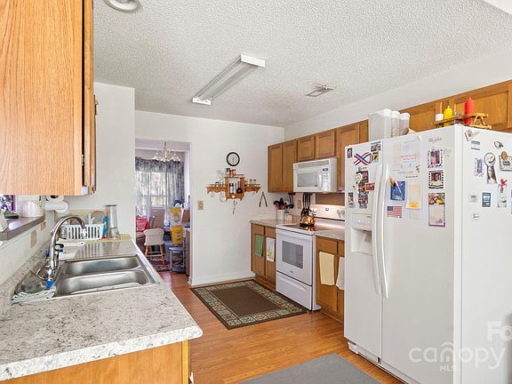 4th image of 8042 Donet Terrace Dr