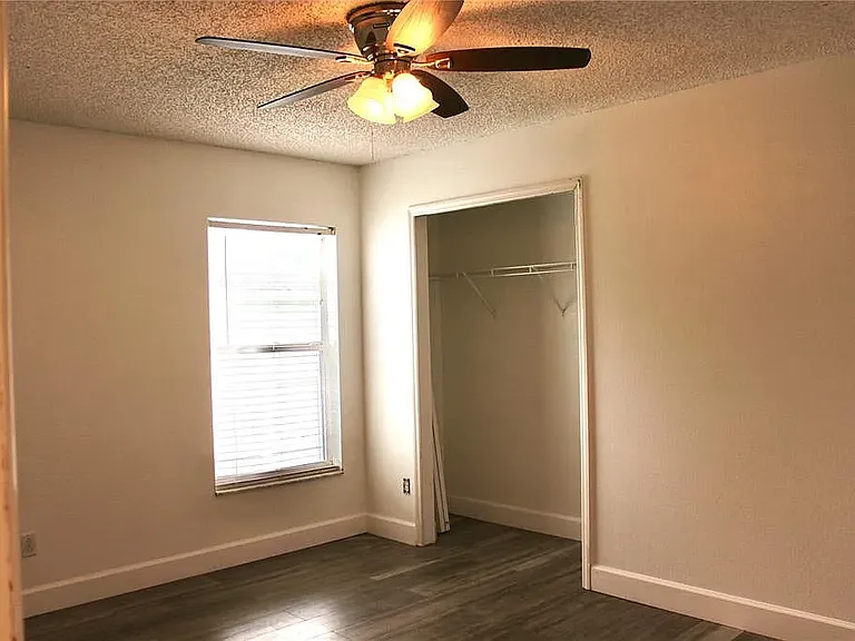 1666 Pendleton St — Photo 16