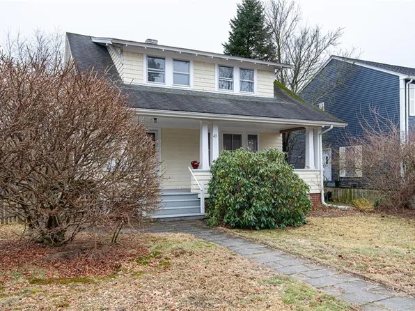 43 Lincoln Ave, Barrington, RI 02806