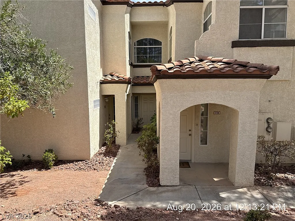 2 bed, 2.0 bath, 1282 sqft, $1,787 — Photo 2