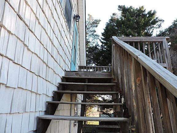 3rd image of 8294 Blue Crab Ln