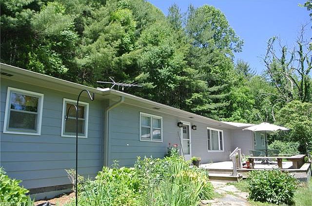 1st image of 130 Travis Ln