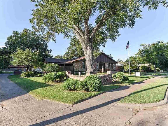 3rd image of 4103 McGaha Ave
