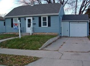 1631 Smith St, Green Bay, WI 54302