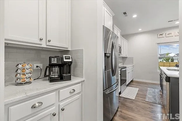 24 Nolan Ct — Photo 9