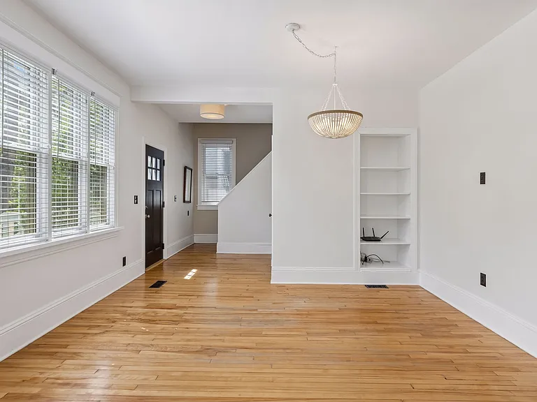 4432 Upton Ave S — Photo 10