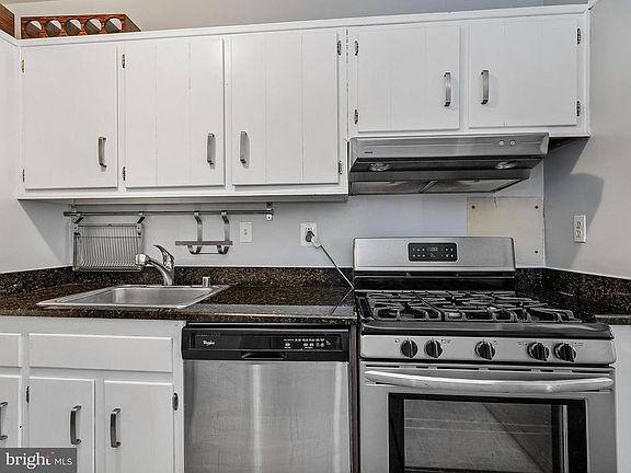 3rd image of 10500 Rockville Pike Unit 111