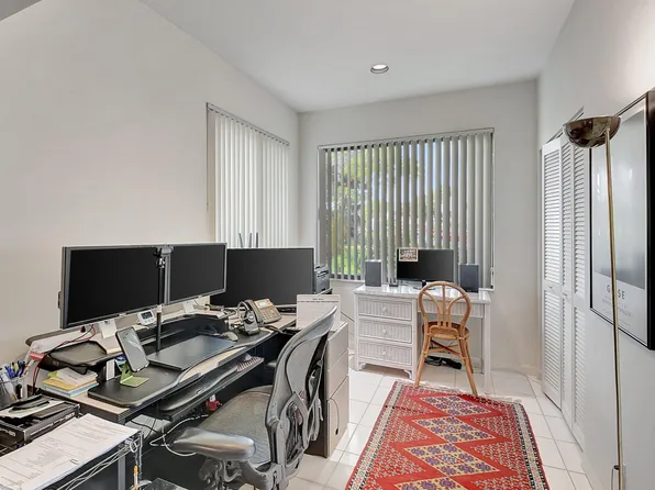 3 Eastgate Drive #A, Boynton Beach, FL 33436
