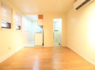 318 S 15th St APT 1R, Philadelphia, PA 19102