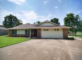 4433 Glen Ct, Bartlesville, OK 74006