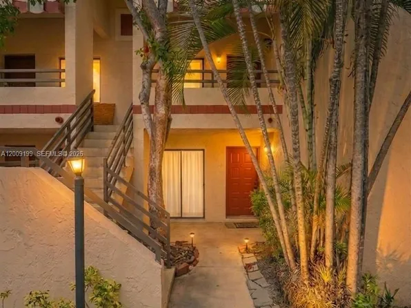 20160 NE 3rd Ct APT 3, Miami, FL 33179