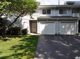 87 Hampton Vista Dr, Manorville, NY 11949