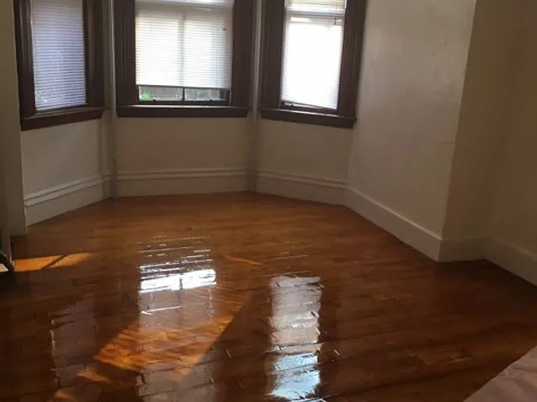 4 Adella Pl #1 — Photo 7