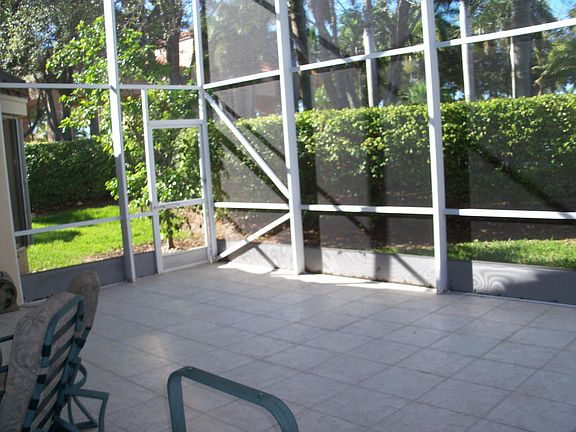 3rd image of 5033 Glenville Dr