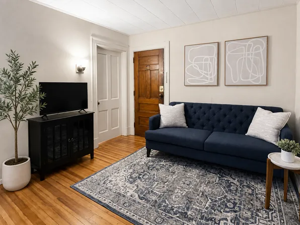 119 Caroline St, Saratoga Springs, NY