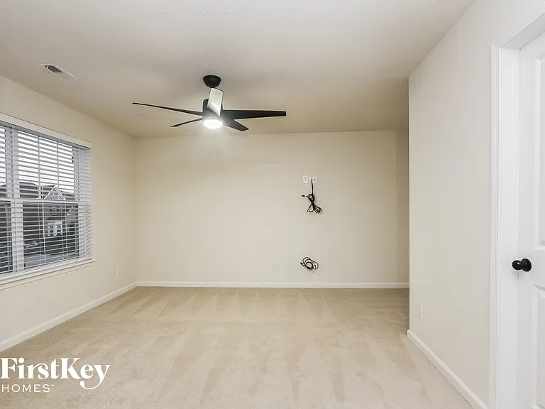 8644 Hornady Dr — Photo 13