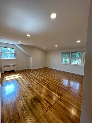 Rented by Peter Ashe | media 19